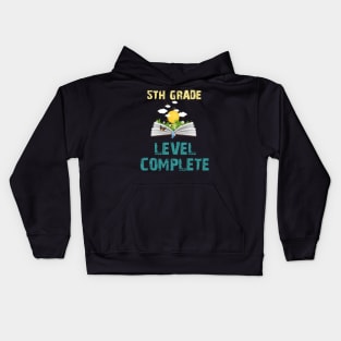 Funny 5th Grade level Complete Video gamer 2021 Graduation Kids Hoodie